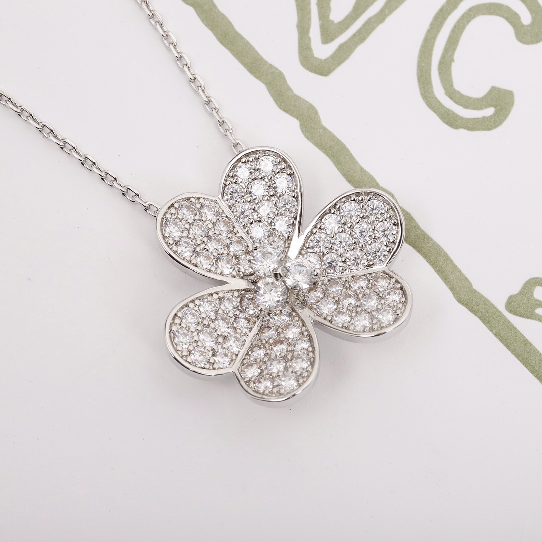 【ヴァンクリーフ】ネックレス・ペンダント 0825-4-39