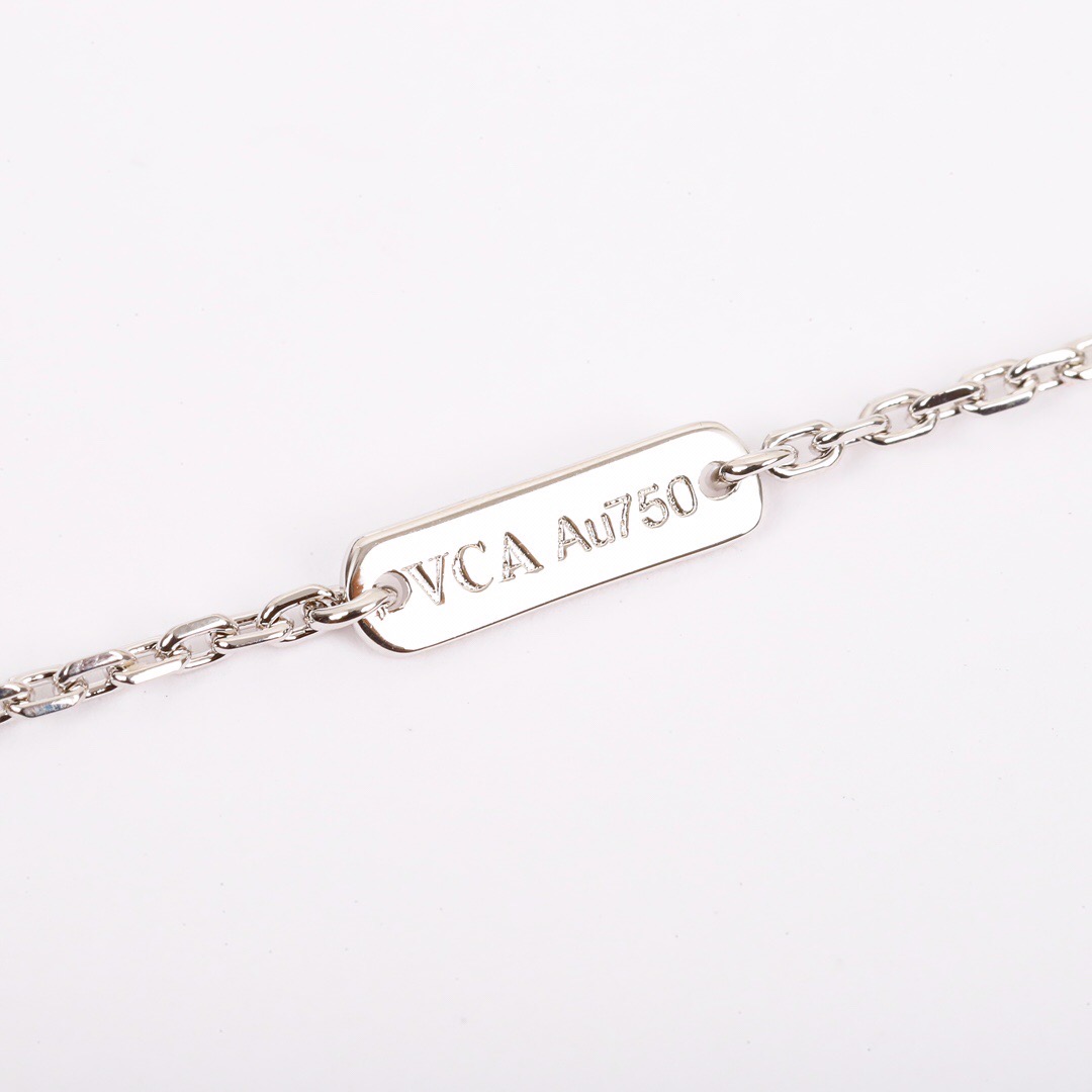 【ヴァンクリーフ】ネックレス・ペンダント 0825-4-39