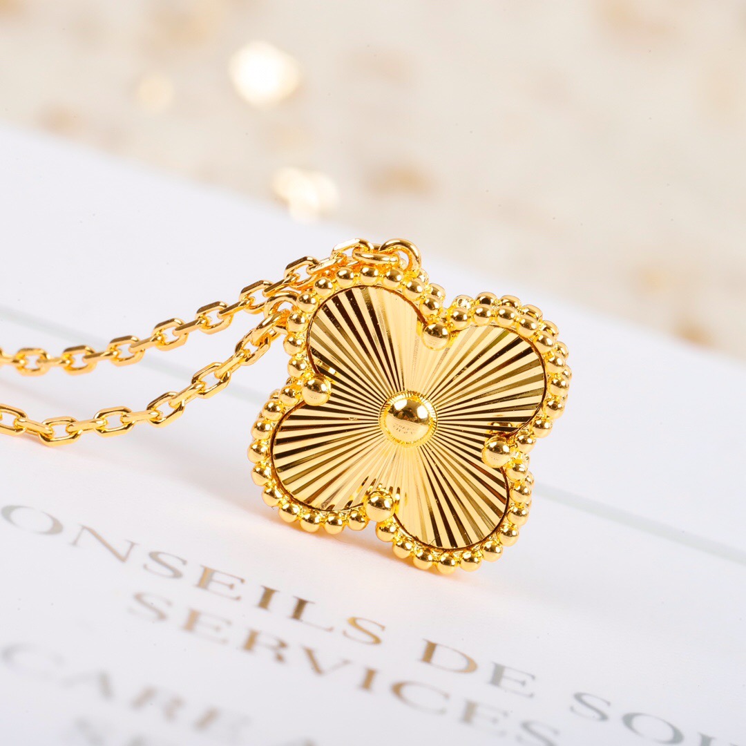 【ヴァンクリーフ】ネックレス・ペンダント0825-4-57