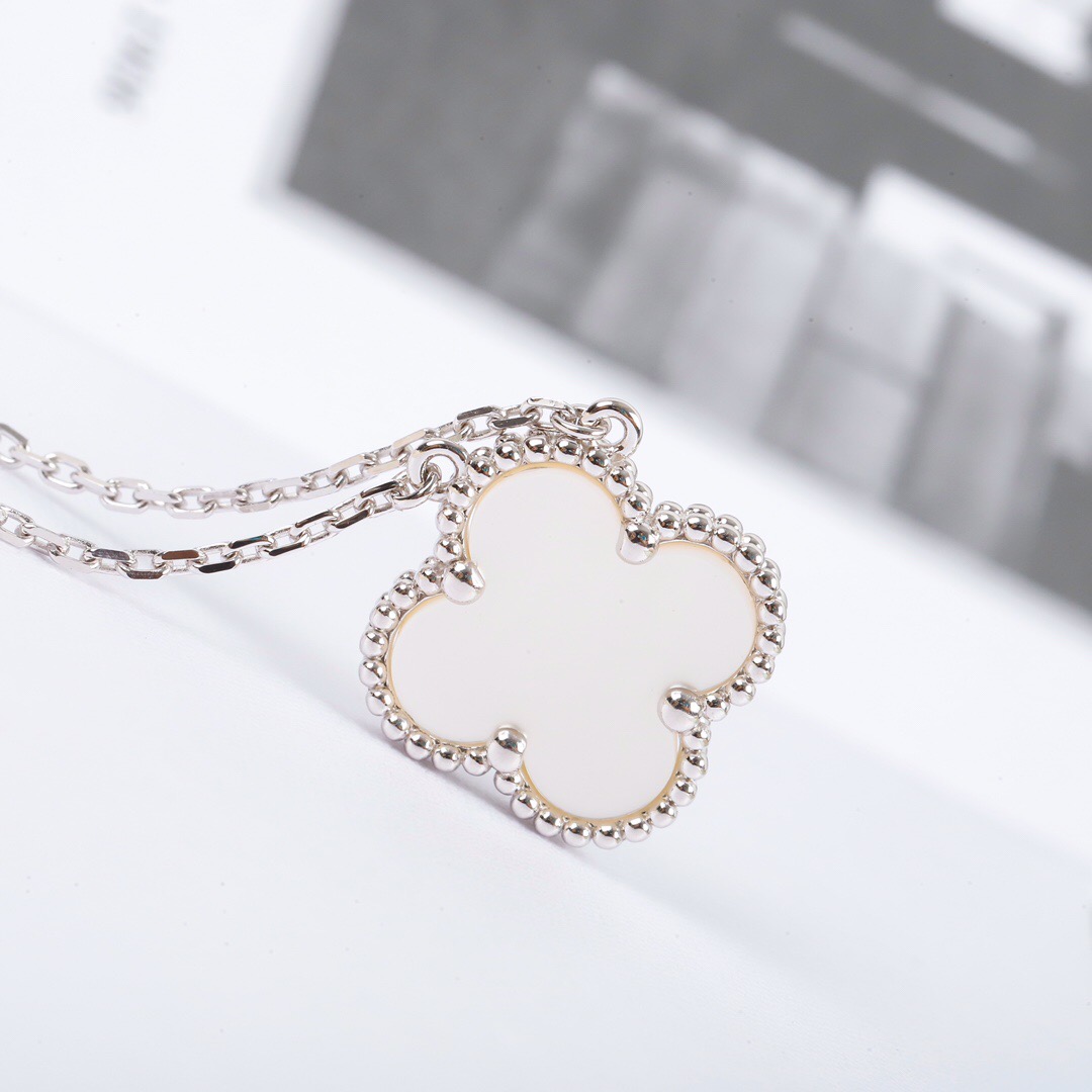 【ヴァンクリーフ】ネックレス・ペンダント 0825-4-58