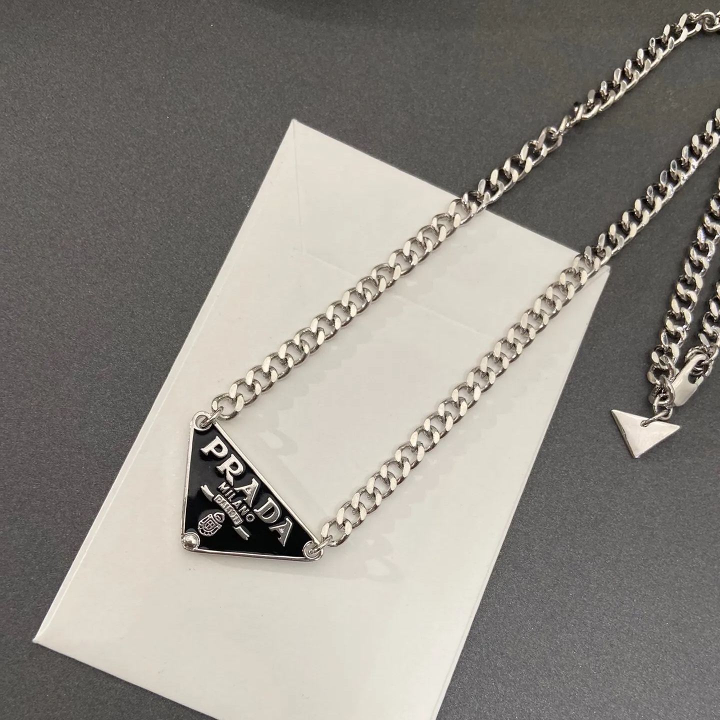 【プラダ】ネックレス・ペンダント 0824-2-11