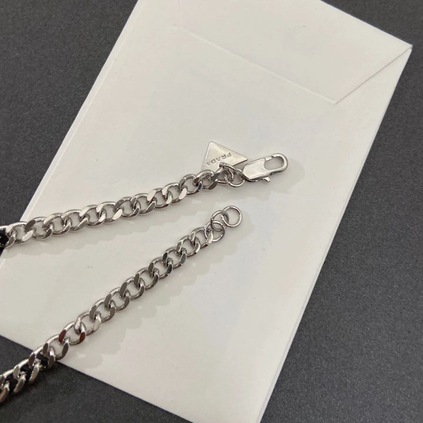 【プラダ】ネックレス・ペンダント 0824-2-11