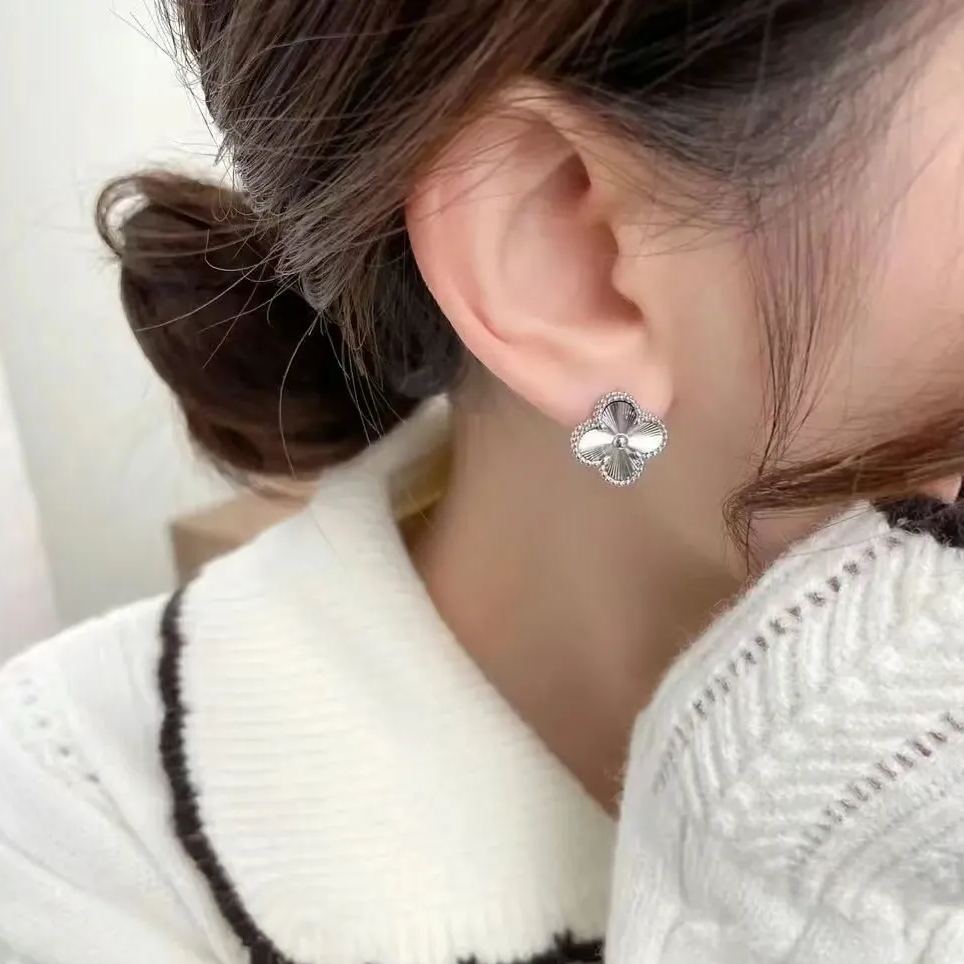 【ヴァンクリーフ】ピアス 0124-4