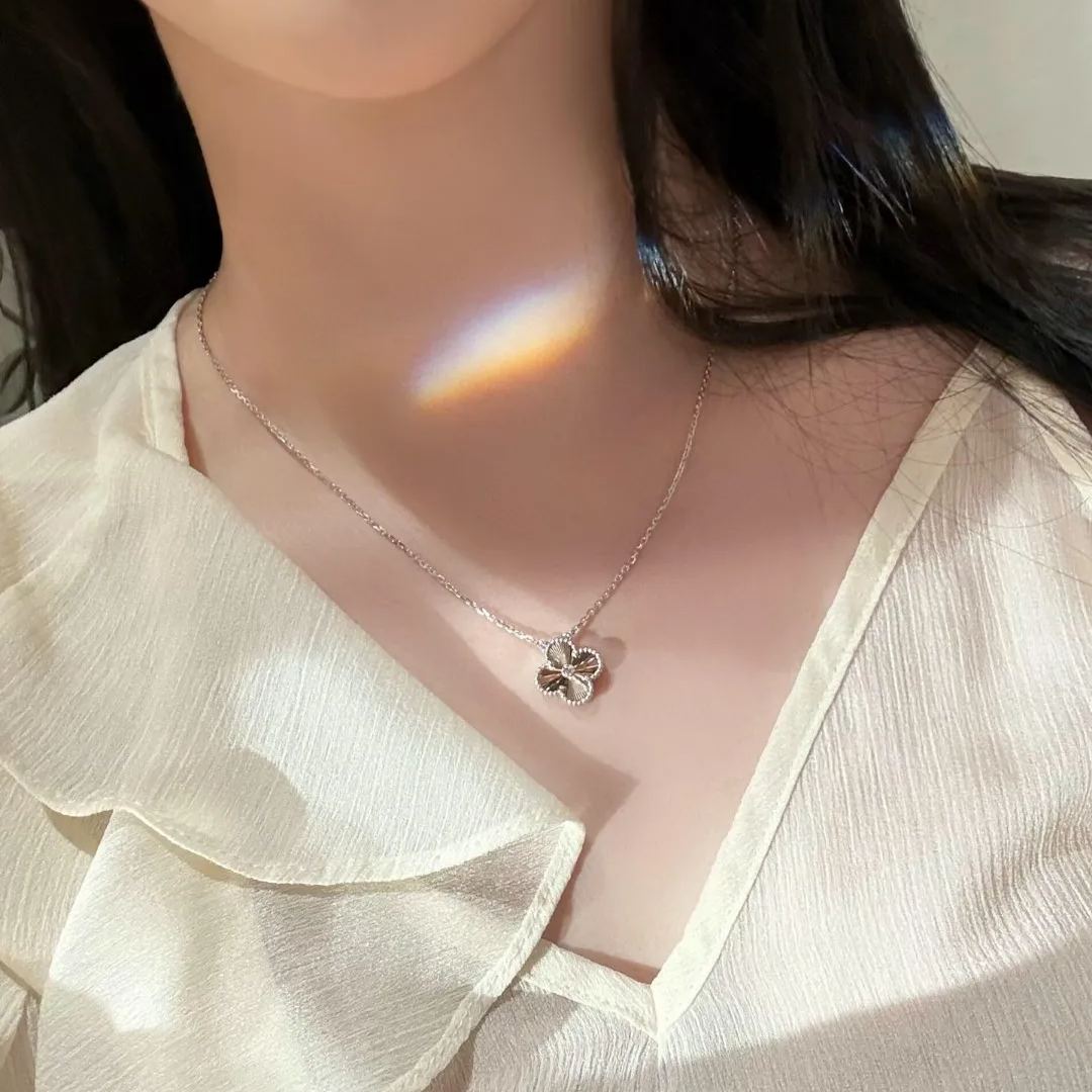 【ヴァンクリーフ】Christmas 限定2024 ネックレス・ペンダント 1015-1-2