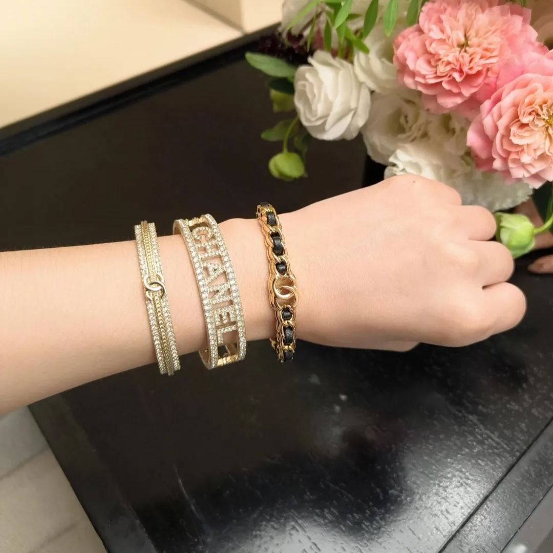 【シャネル】バングル1210-1-1