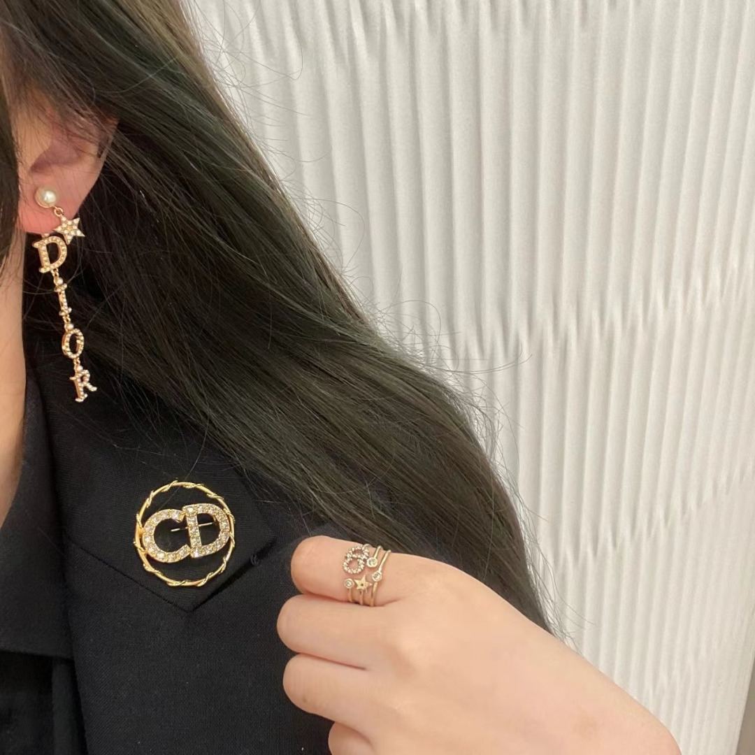 【ディオール】ブローチ・コサージュ 0701-3-1