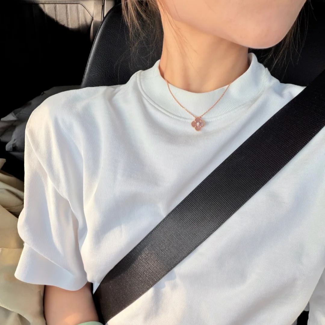 【ヴァンクリーフ】ホリデー限定2025 ネックレス・ペンダント 1029-1-1