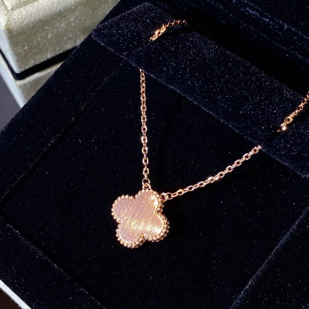 【ヴァンクリーフ】ホリデー限定2025 ネックレス・ペンダント 1029-1-1