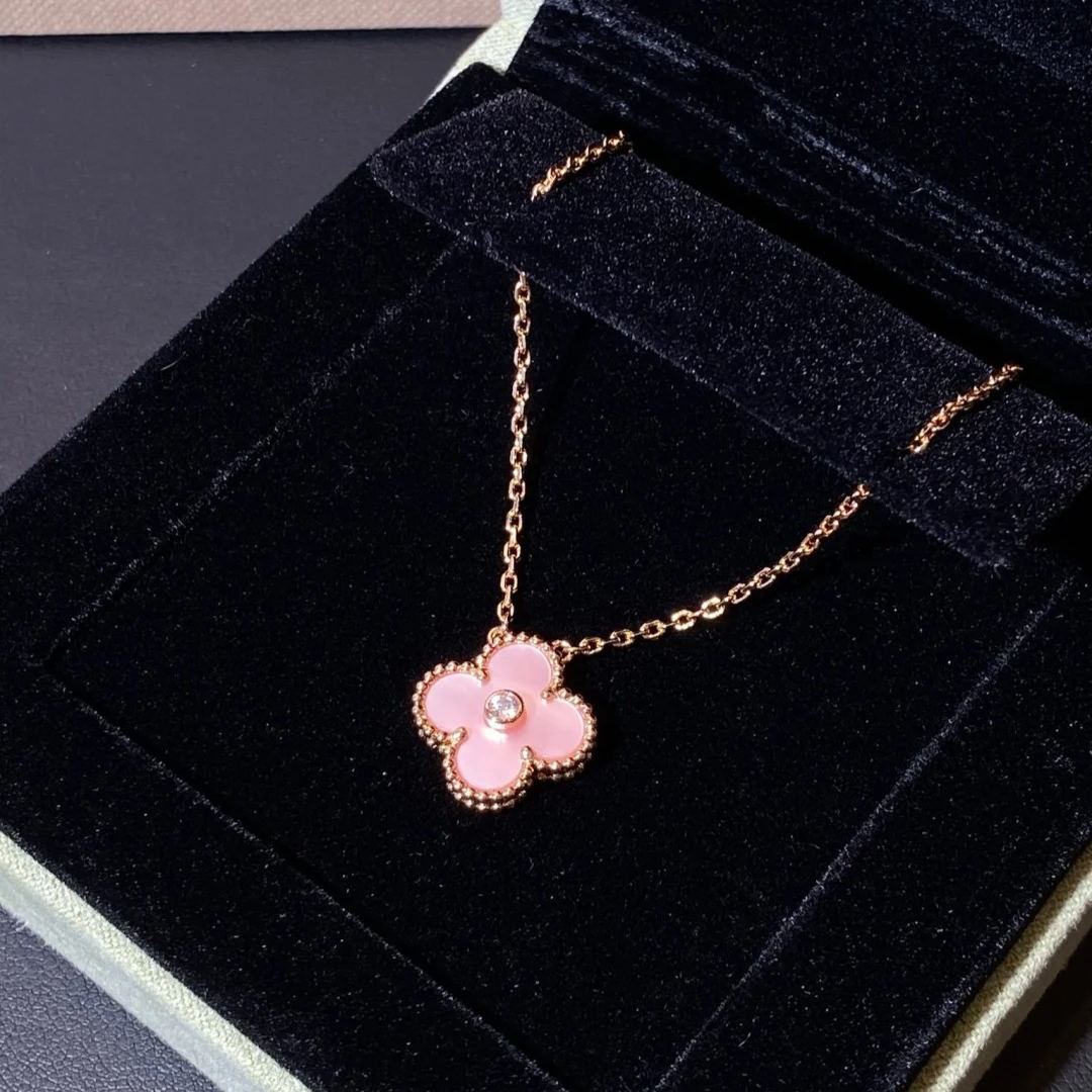 【ヴァンクリーフ】ホリデー限定2025 ネックレス・ペンダント 1029-1-1