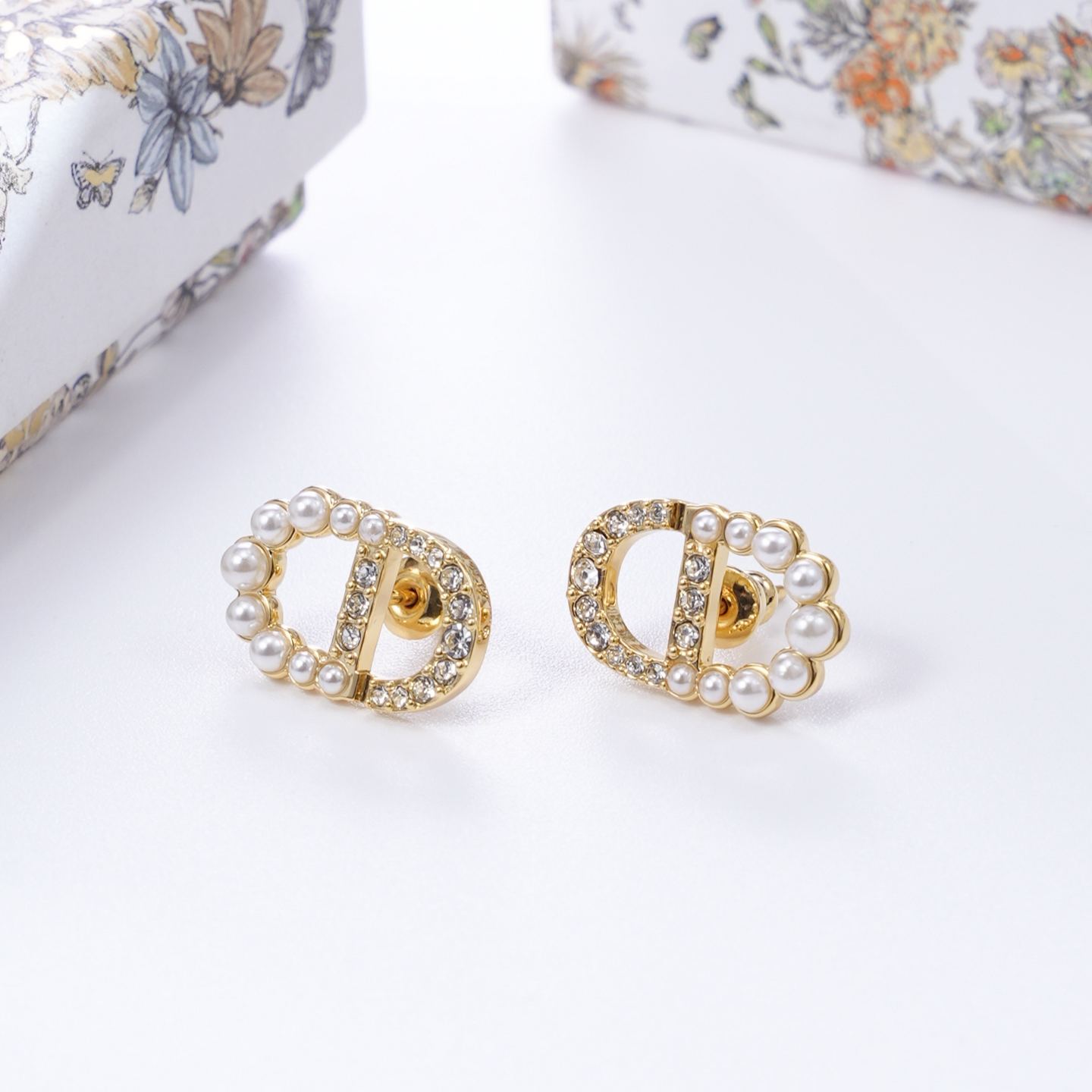 【ディオール】ピアス 26126-10