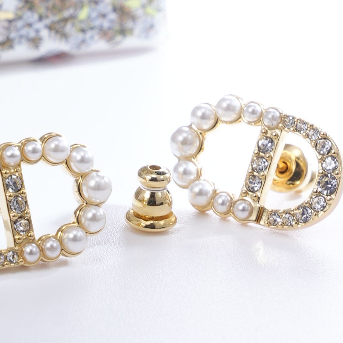 【ディオール】ピアス 26126-10