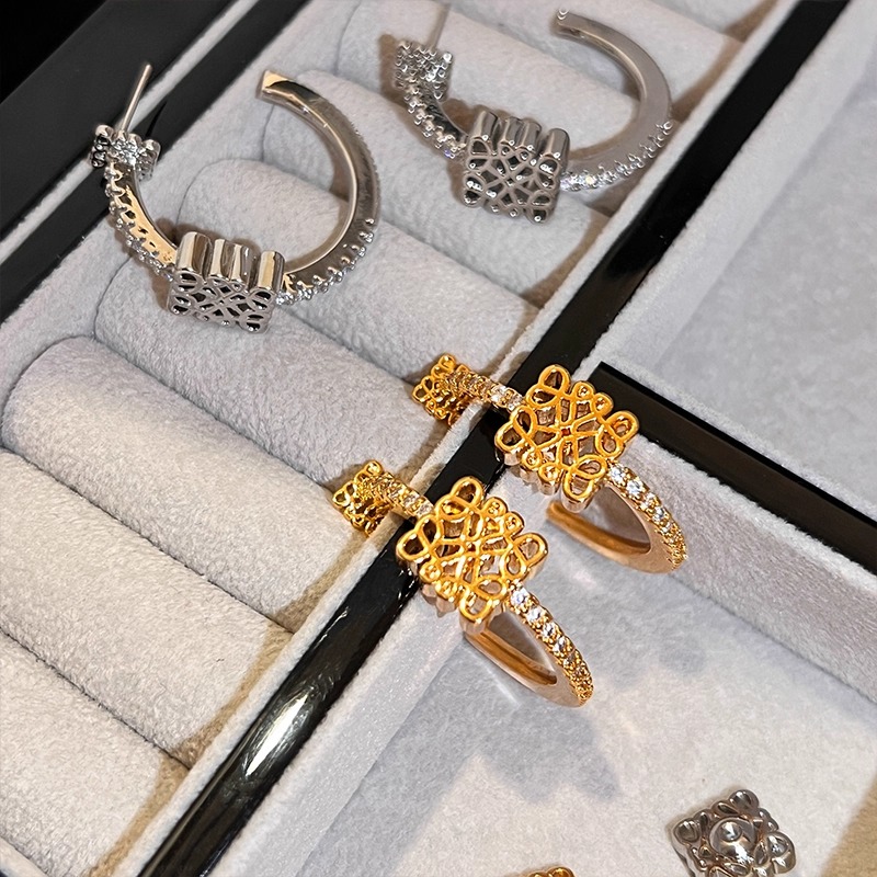 【ロエベ】ピアス 0408-1-3