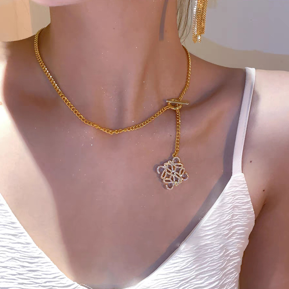 【ロエベ】ネックレス・ペンダント 0830-1-2