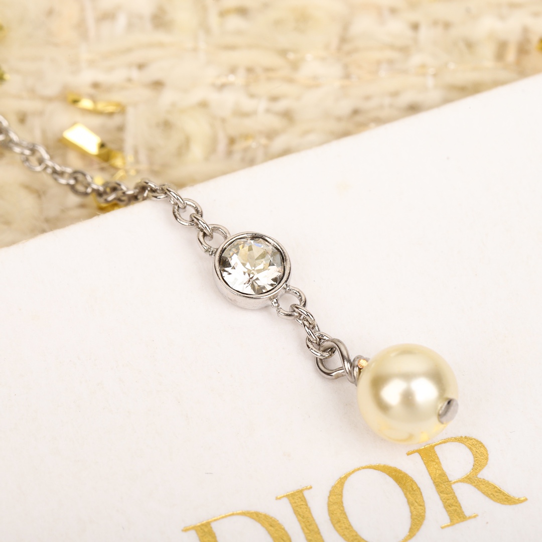 【ディオール】ピアス 0808-1-3