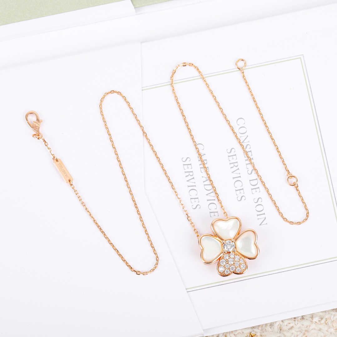 【ヴァンクリーフ】ネックレス・ペンダント0905-2-1