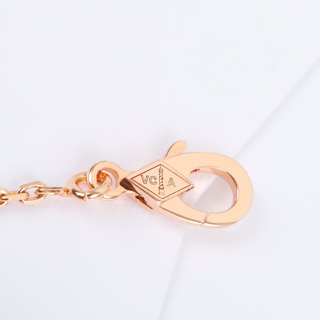 【ヴァンクリーフ】ネックレス・ペンダント0905-2-1