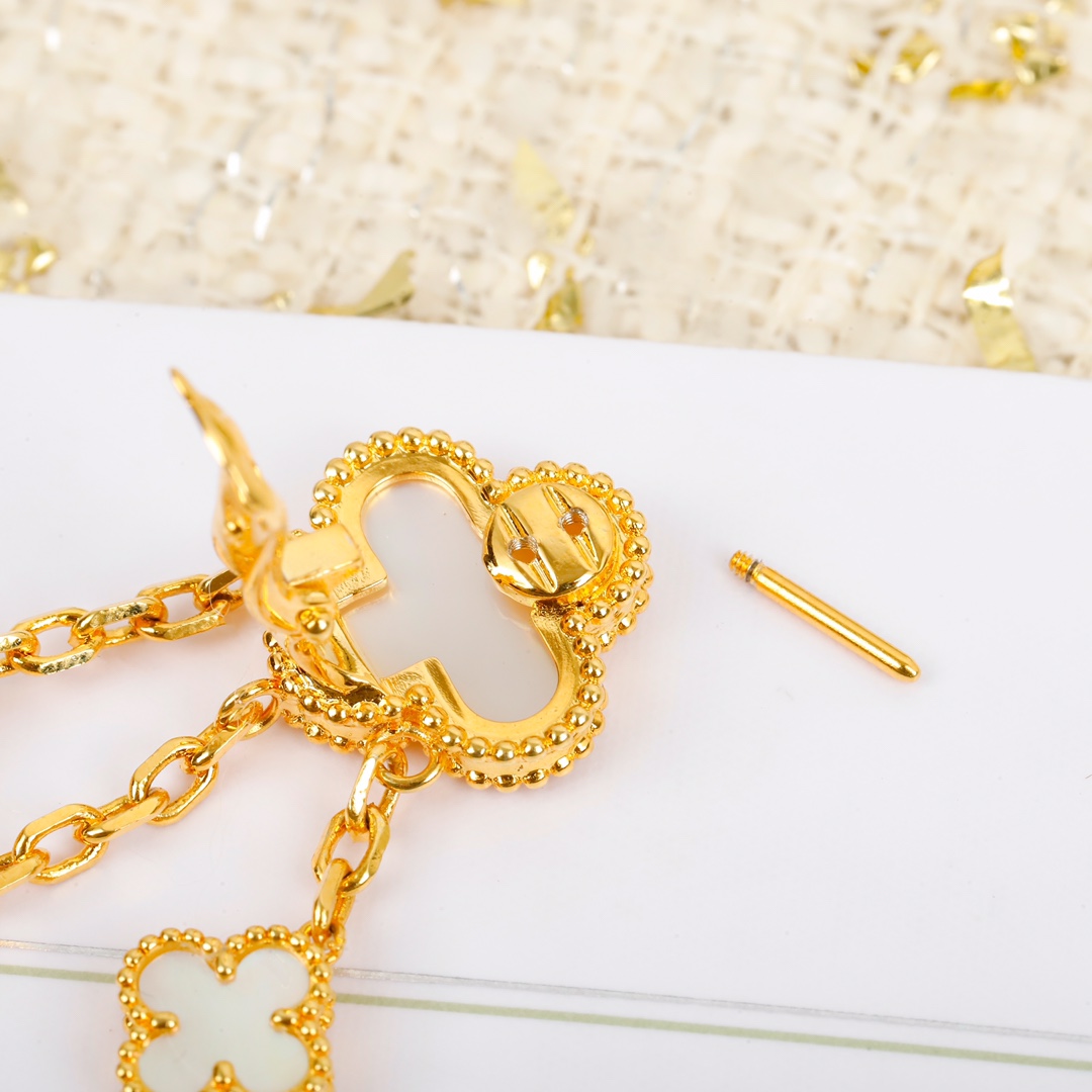 【ヴァンクリーフ】ピアス 0905-3-1