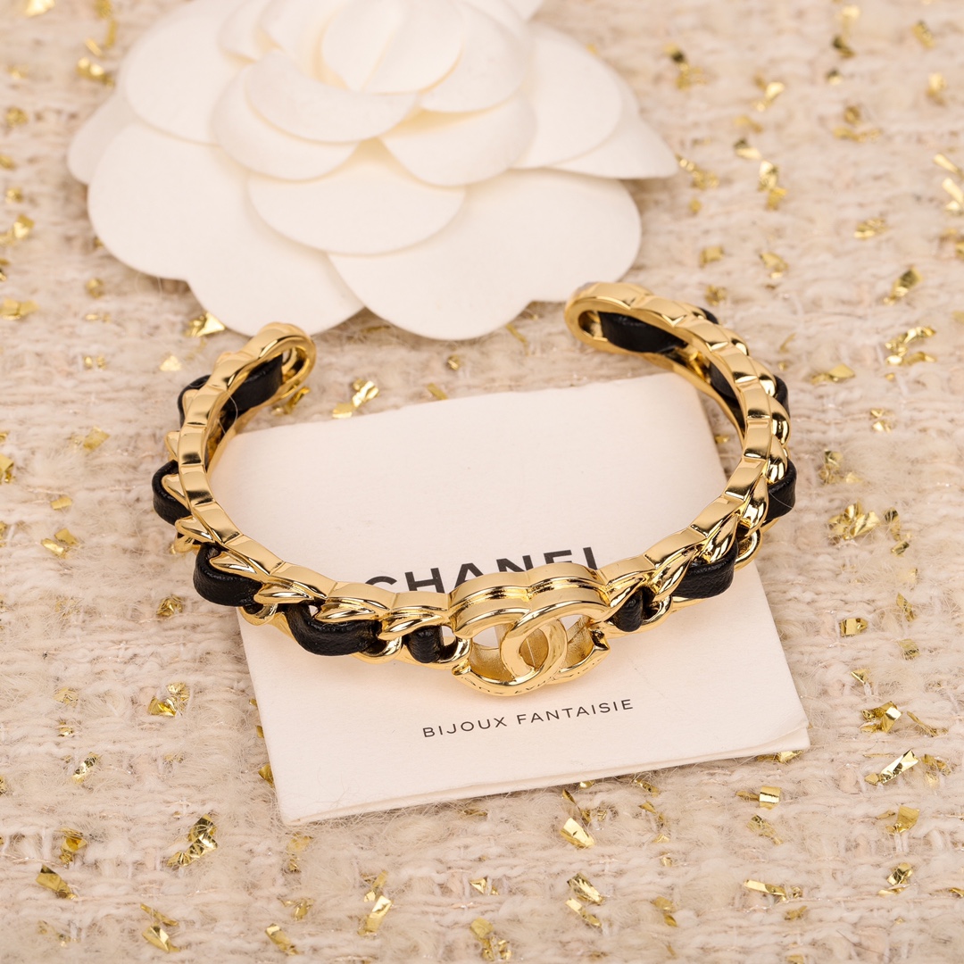 【シャネル】バングル1210-1-1