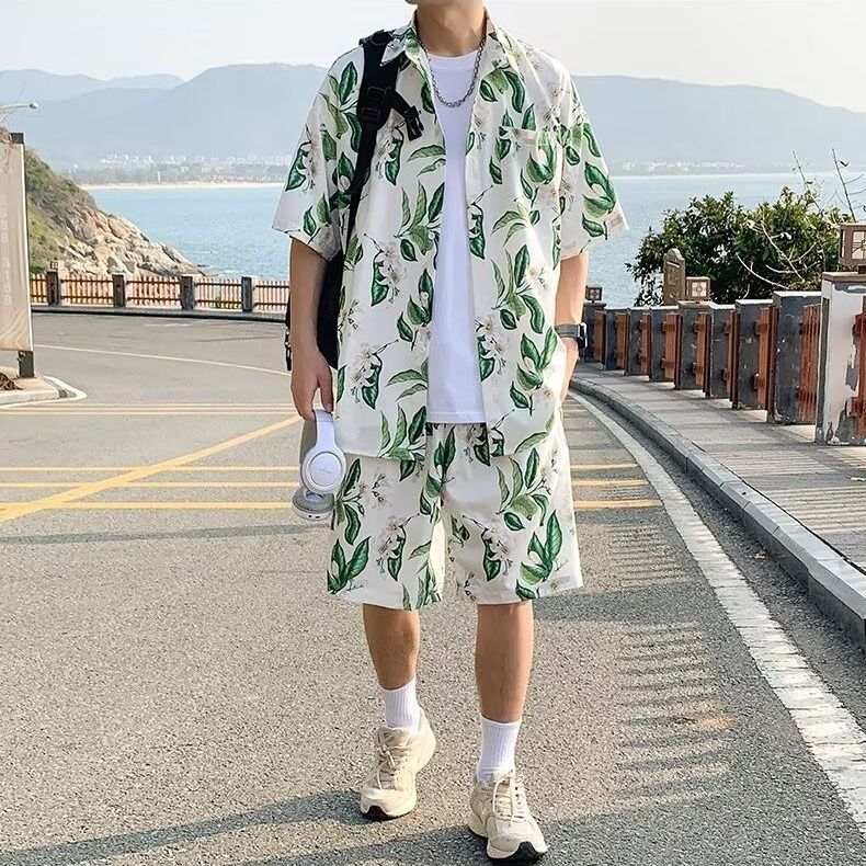 【套裝】冰絲薄款寬鬆短袖花襯衫+休閒速乾沙灘短褲兩件套裝-vivivale