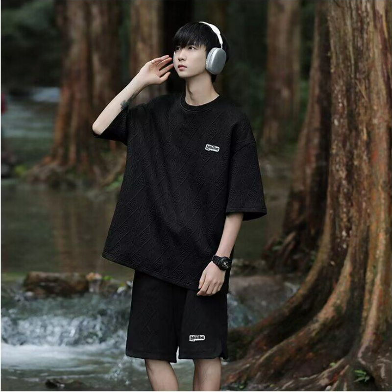 【整套】潮流痞帥百搭寬松圓領提花紋理短袖T恤+休閑短褲兩件套