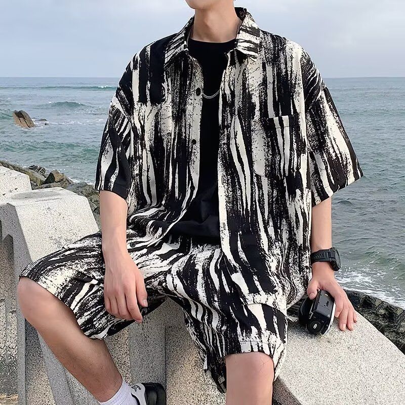 【套裝】冰絲薄款寬鬆短袖花襯衫+休閒速乾沙灘短褲兩件套裝-vivivale