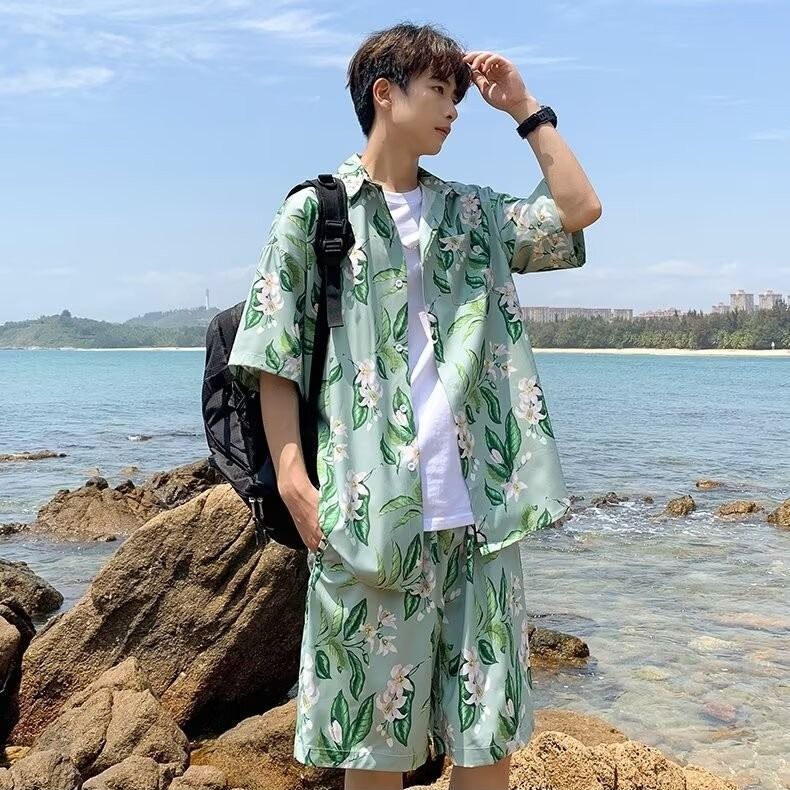 【套裝】冰絲薄款寬鬆短袖花襯衫+休閒速乾沙灘短褲兩件套裝-vivivale