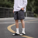 灰色