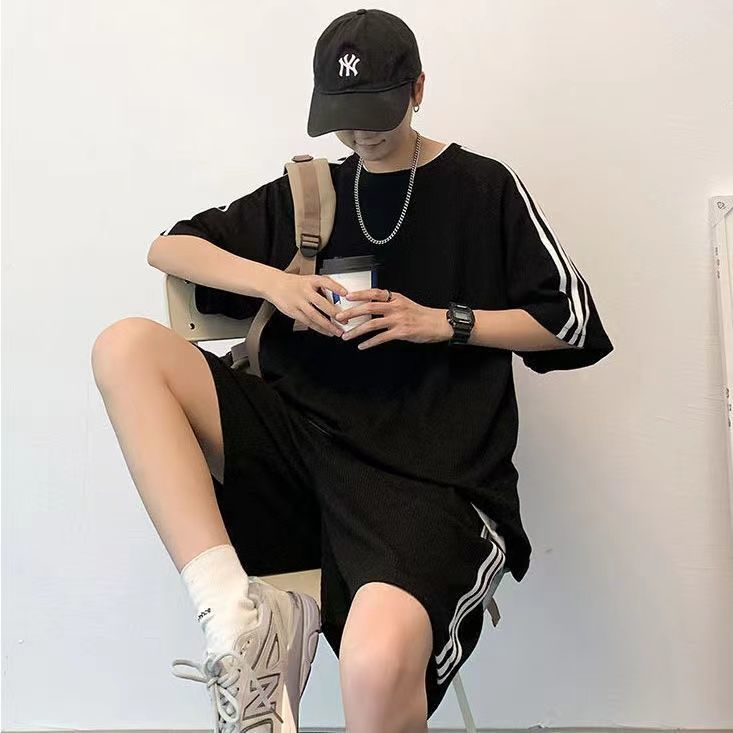 【套裝】休閒男女情侶款三條杠短袖T恤+短褲兩件套裝-vivivale