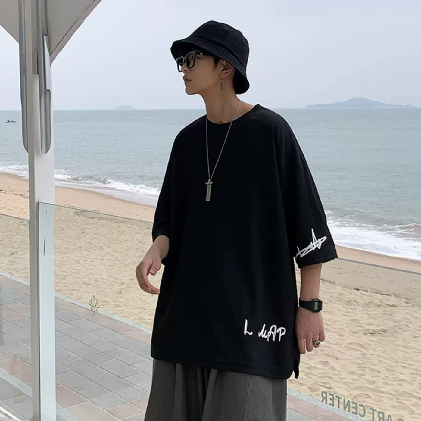 潮流百搭休閒圓領五分短袖T恤-vivivale