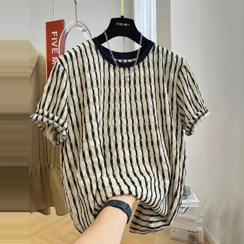 輕奢設計感鏤空條紋薄款時尚寬鬆短袖T恤-vivivale