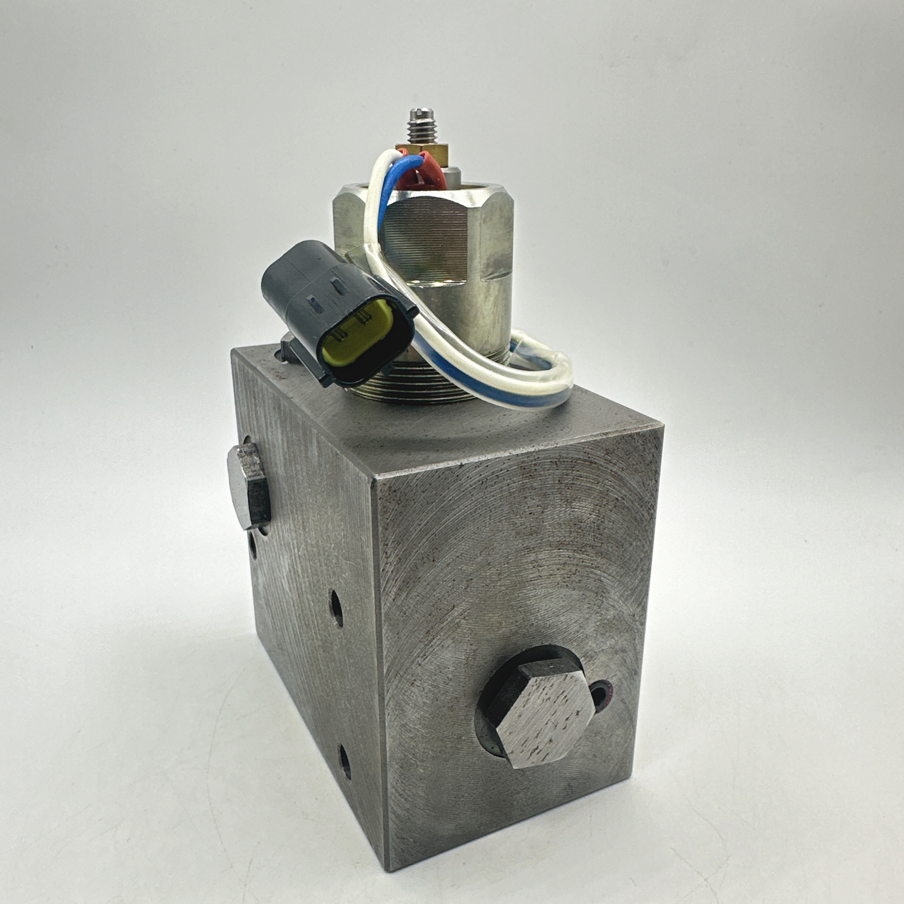 Doosan Electromagnetic Valve Assembly K3V112 Pump 420-00127