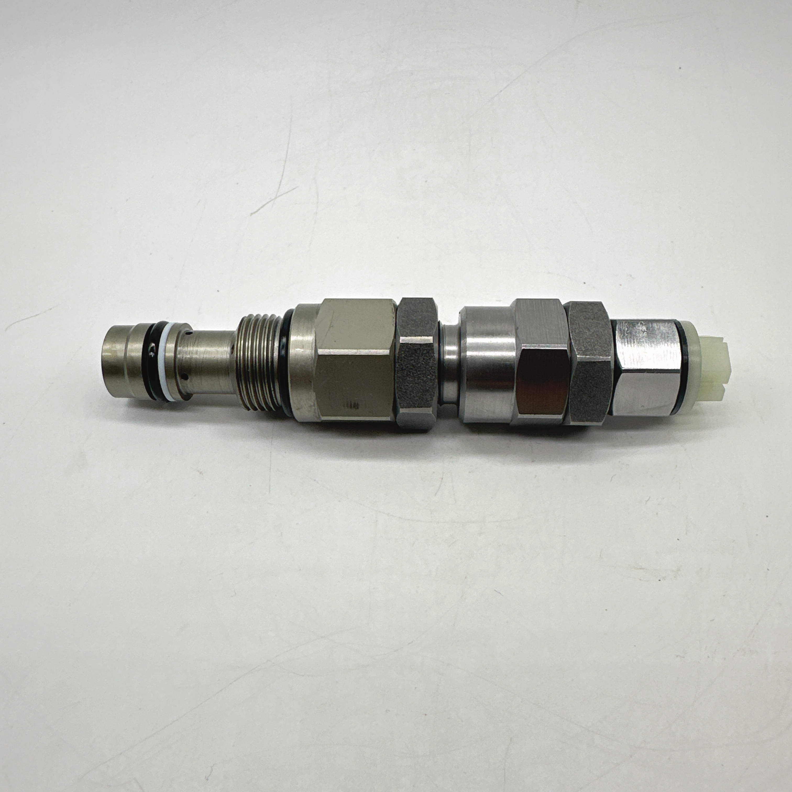 Hengli main relief valve (connection)