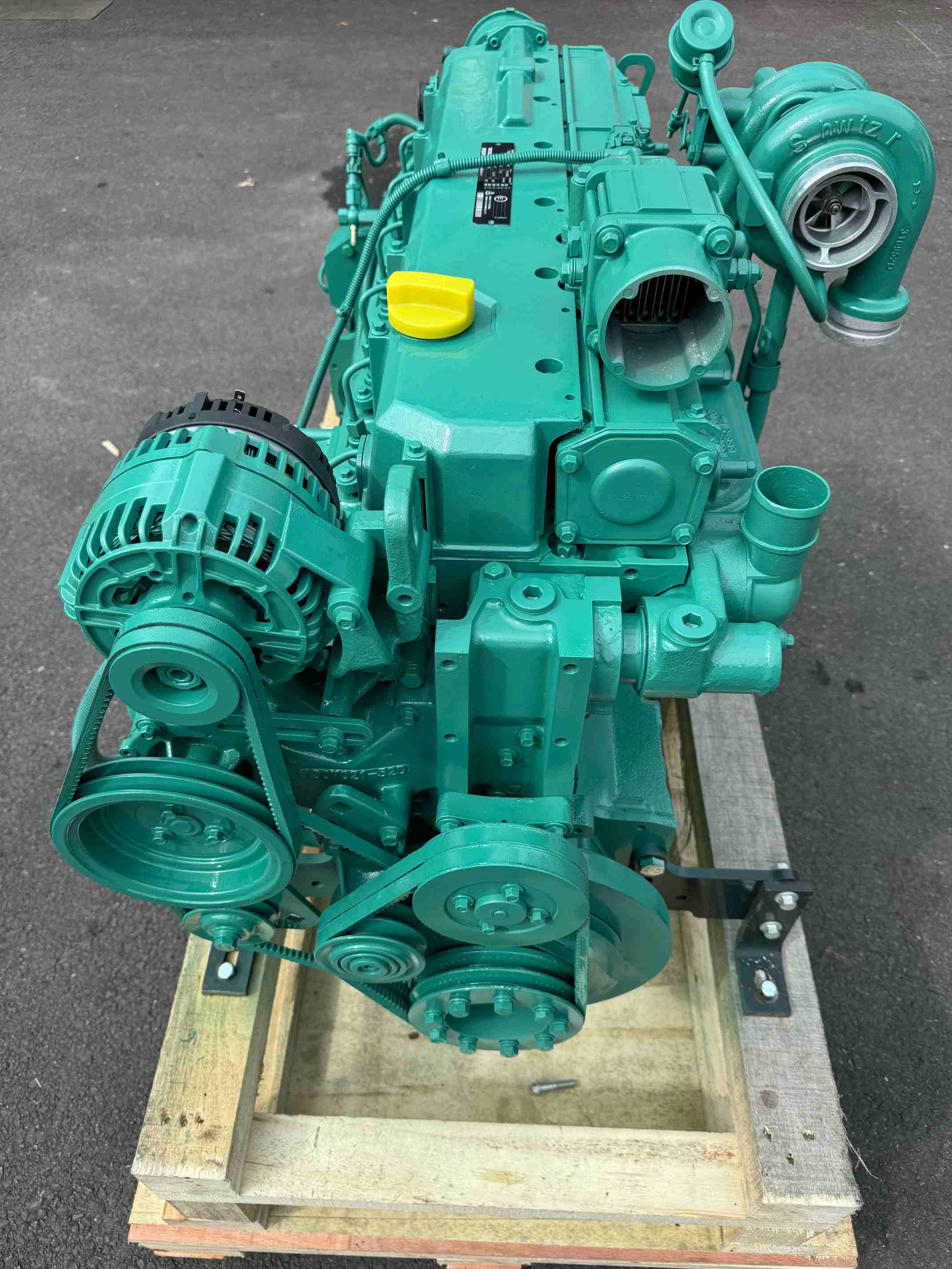 VOLVO. TAD720VE engine assembly of the vehicle