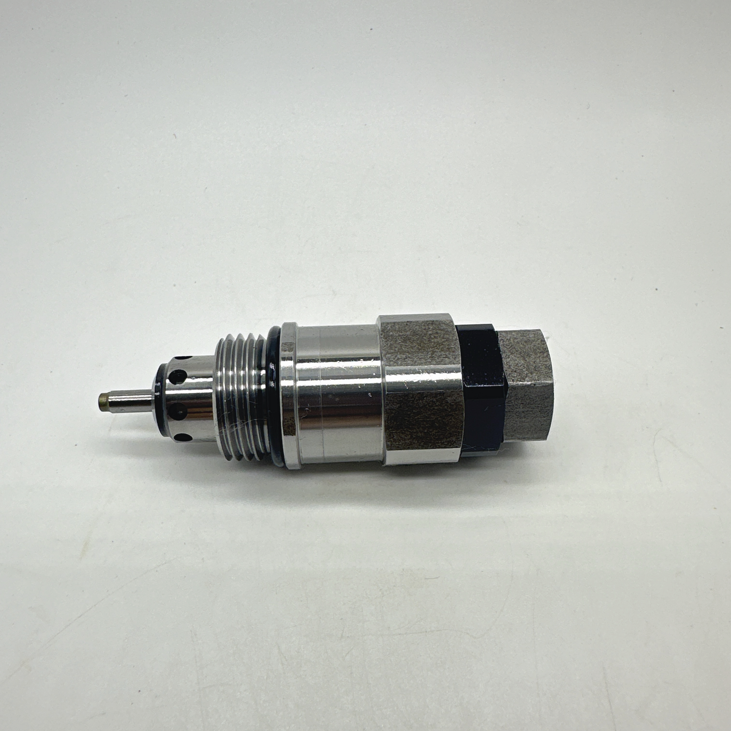 Yuchai yc 35 main relief valve - universal type CAT 352-7223. 352-7122. CAT320D 323DL