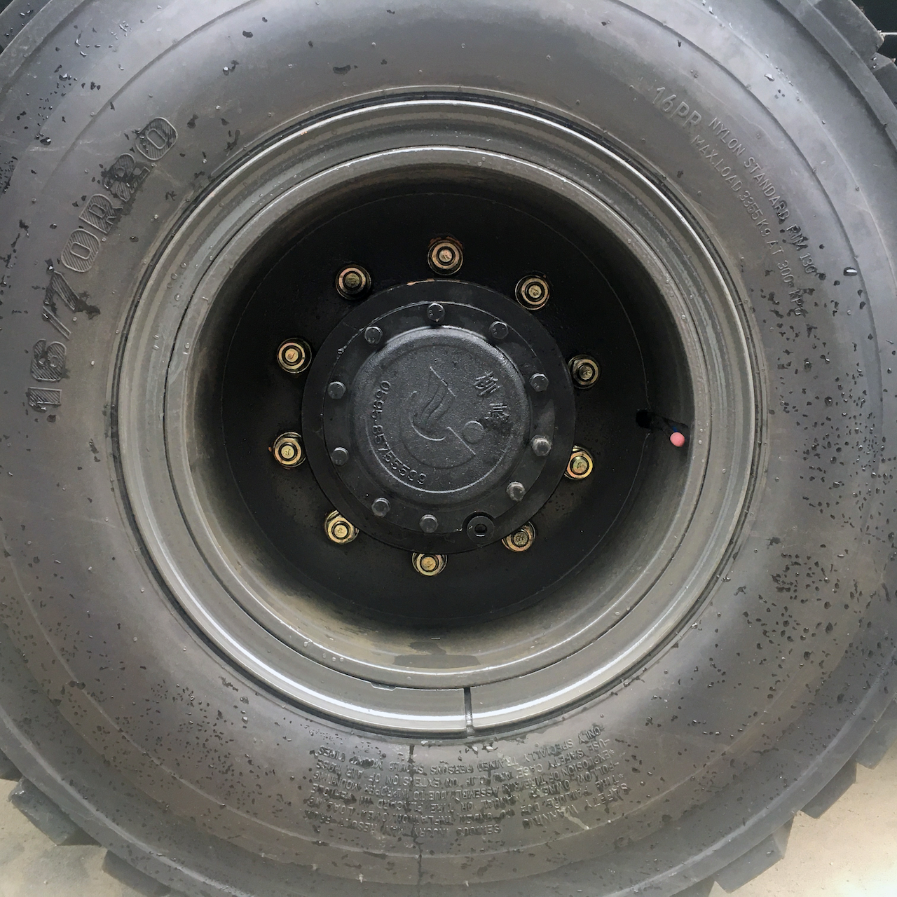 4-cubic concrete automatic mixing integrated machine