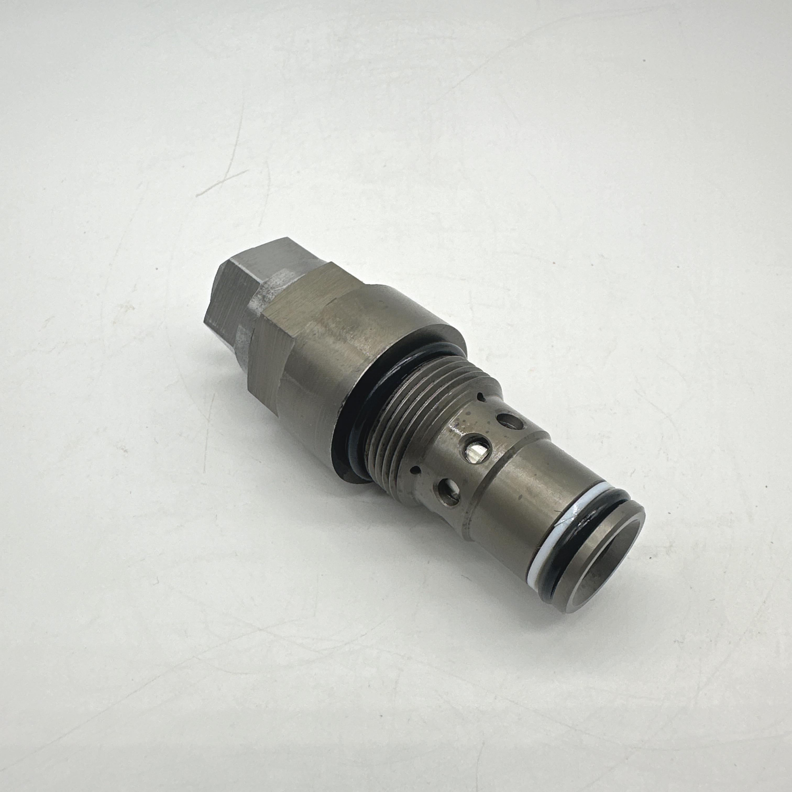 SANY95 main valve short model, relief valve original equipment