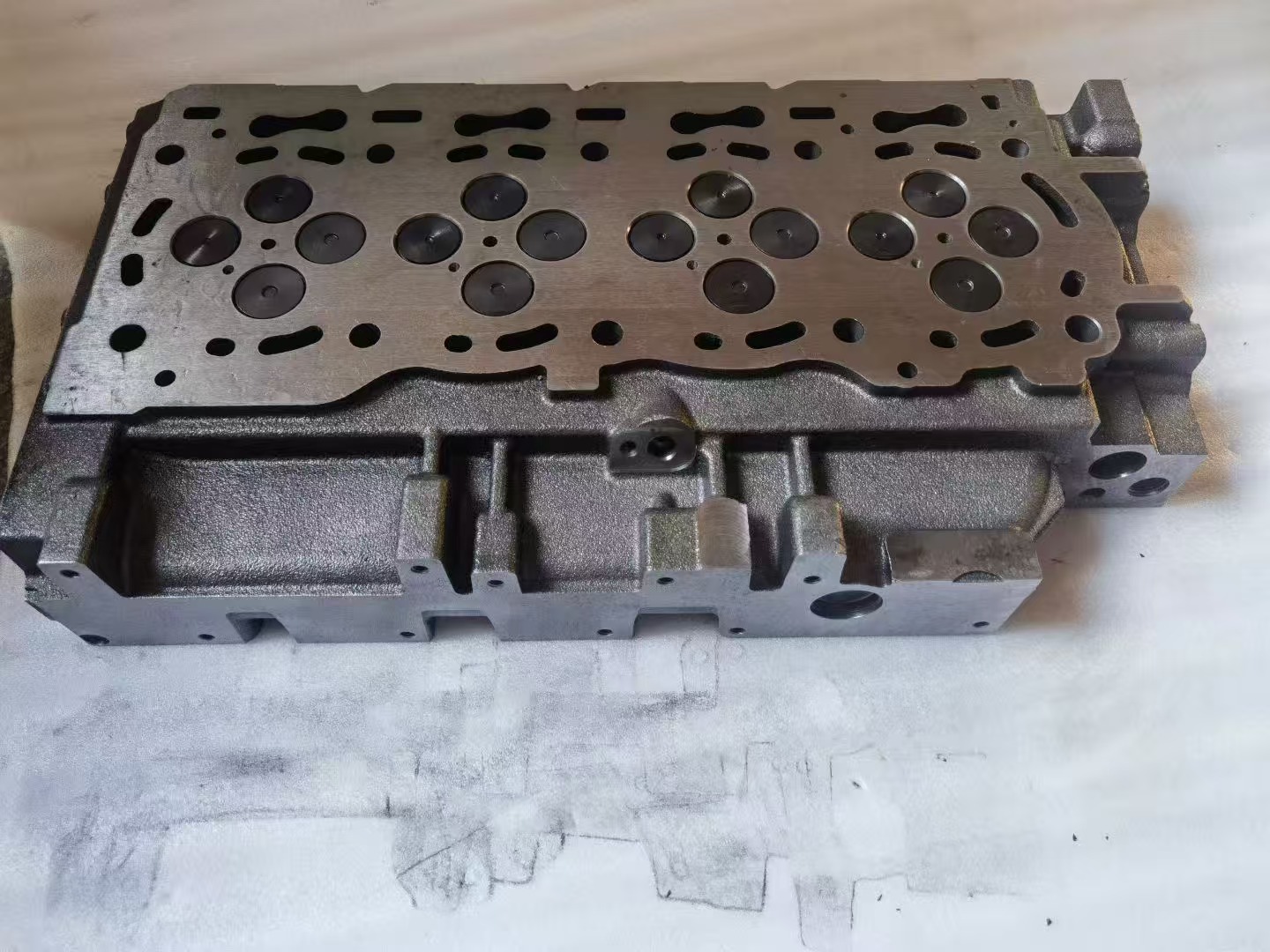 CAT 452-7397 397-1559  T419169  E320GC  C4.4 CYLINDER HEAD GP