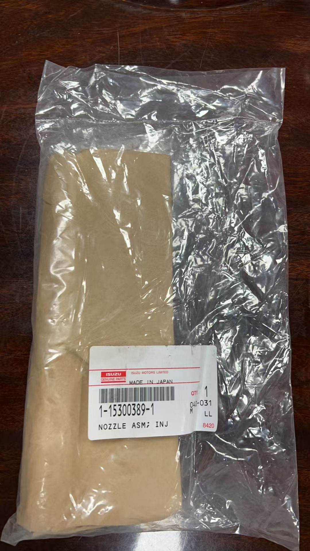 6HK1 high-pressure common rail direct injection engine, injector 1-15300389-1