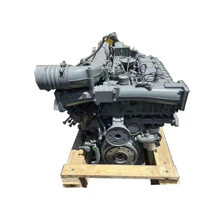 DEUTE Diesel Engine Assembly - 8-cylinder turbocharged water-cooled TCD2015V08
