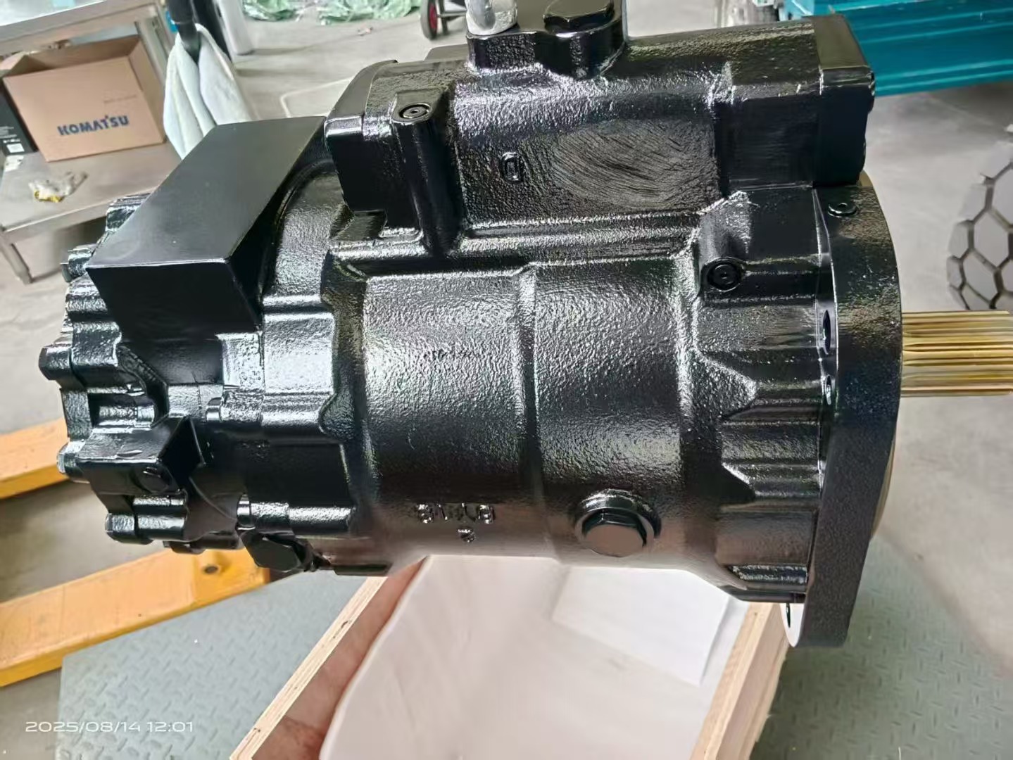 4396991 TRAVEL MOTOR  for  EX1800-3,EX1900-6