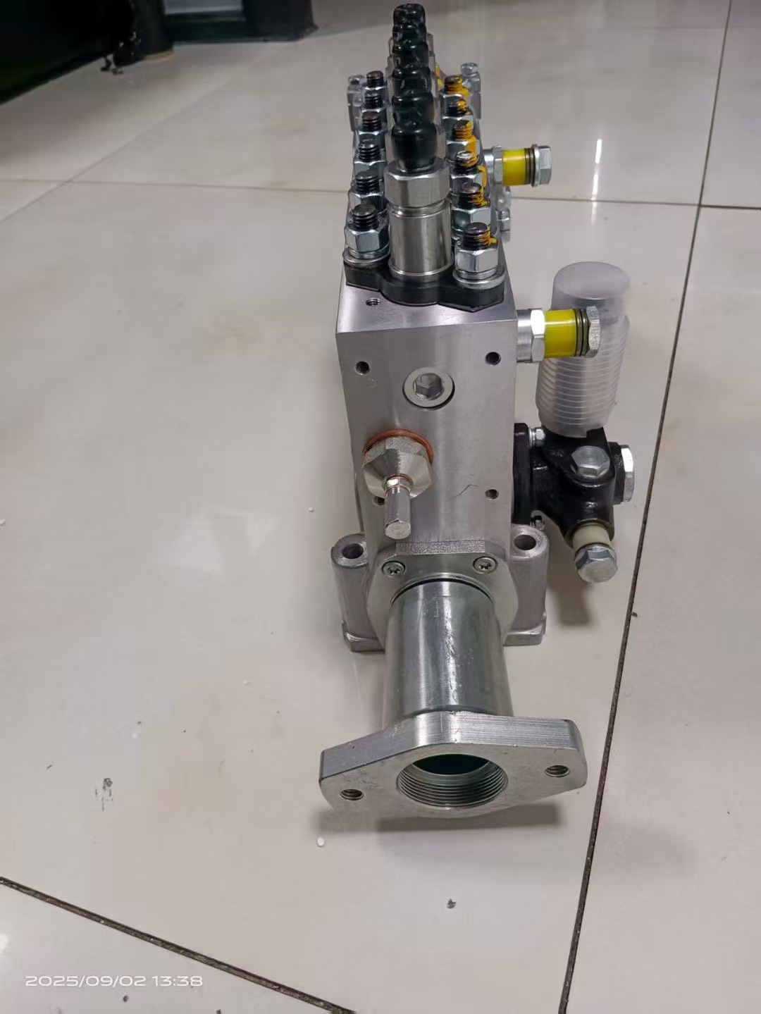 6211-72-1310injection pump