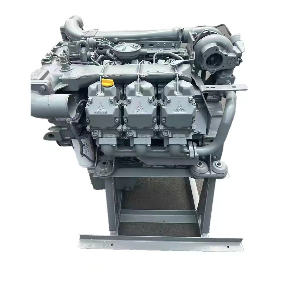 DEUTE Diesel Engine Assembly - 6-cylinder turbocharged water-cooled TCD2015V06