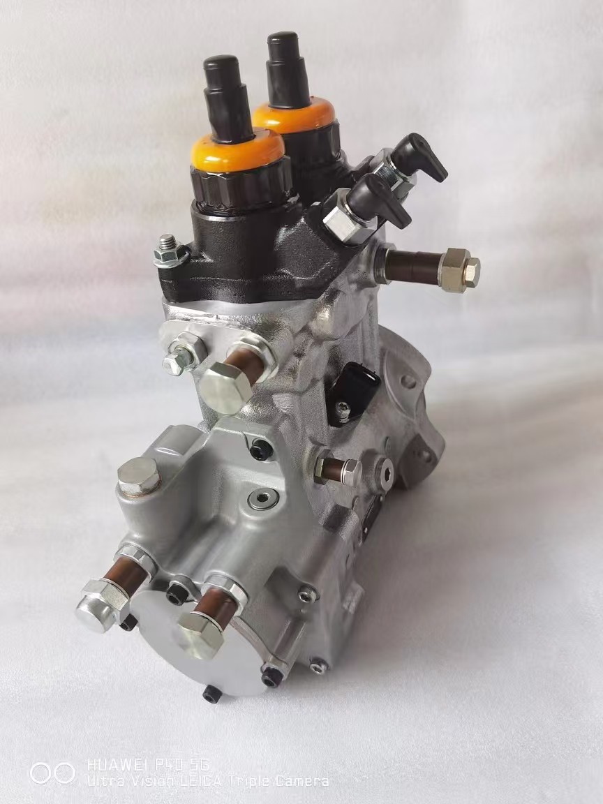 Komatsu/Cummins engine fuel pump model 6219-71-1101. 6219-71-1201. 6219-71-1101