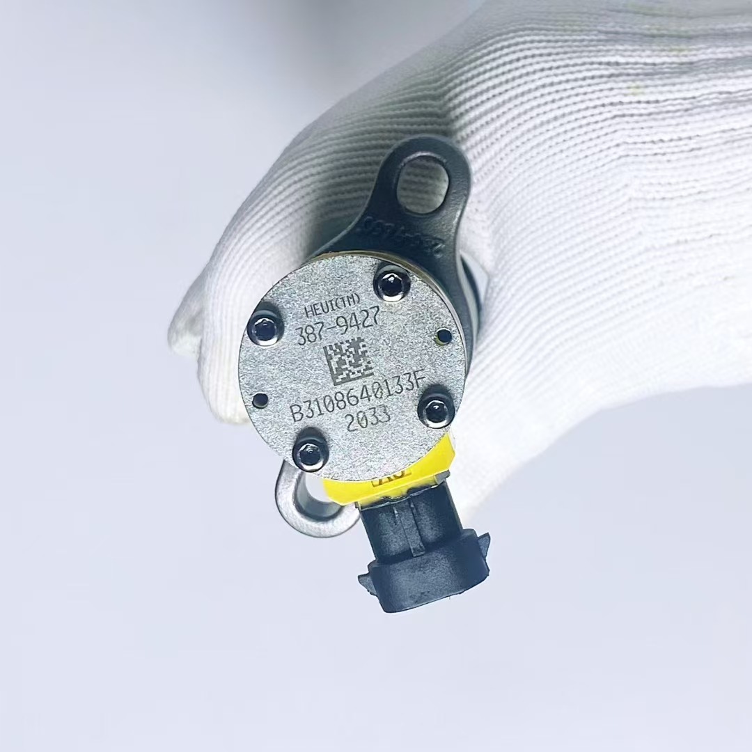 Carter's newly produced C7 fuel injector assembly, part number E325D/329D. Part number: 387-9427