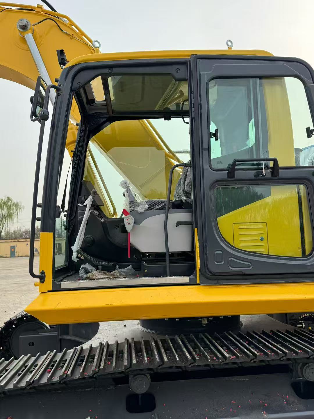 OEM285-9 fully upgraded model, 30-ton machine specification, factory standard with a 1.6 cubic 