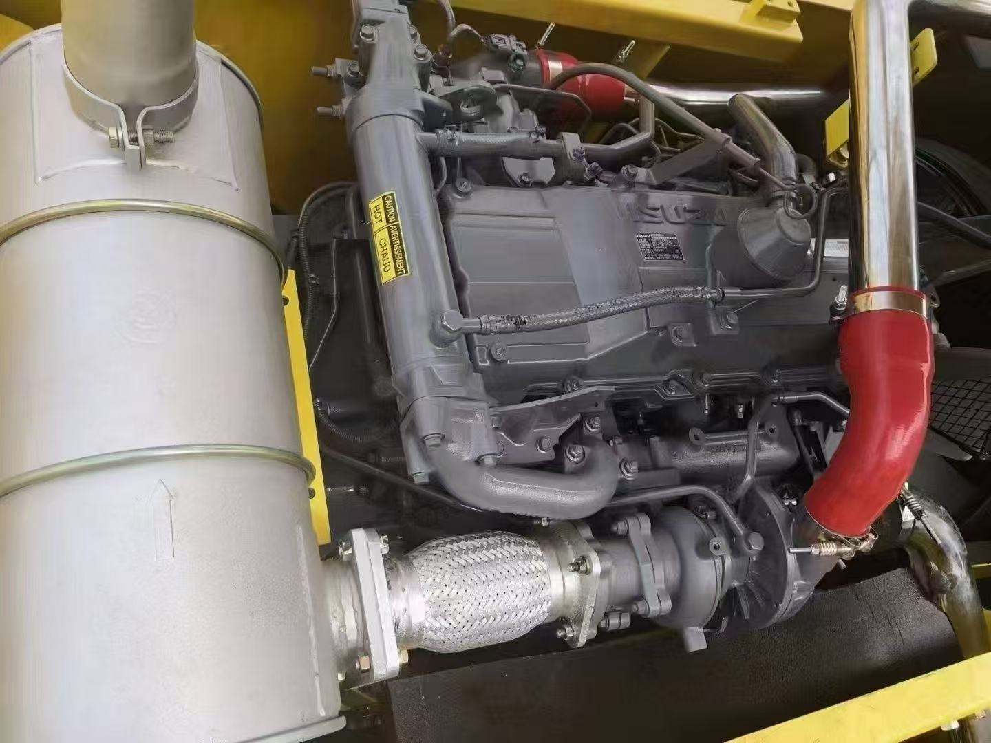 OEM high-end model 220-9, with third-generation emission standards, featuring two options: ISUZU engine and Cummins engine.