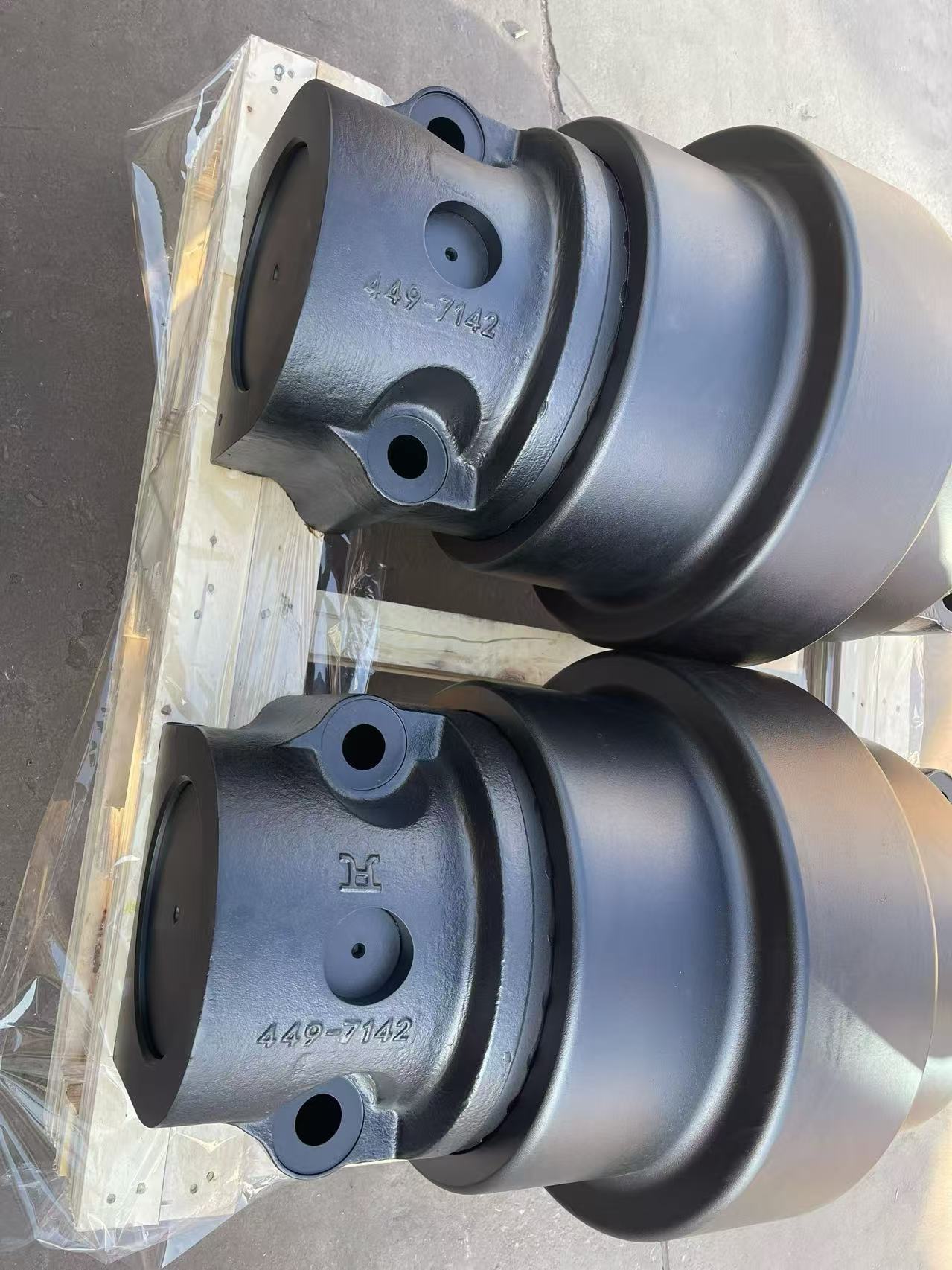 CAT 6030 support wheel, 449-7142. 4497142