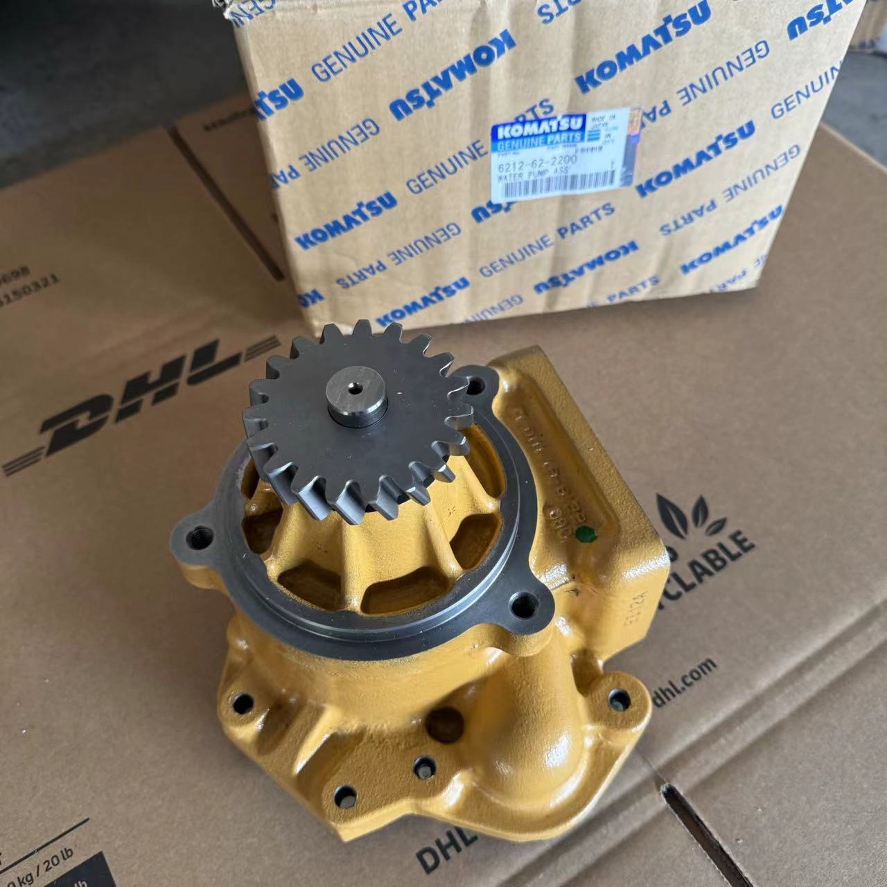 Komatsu PC small-sized machines such as 400/450/460-7/8, PC for Komatsu WA470/480-5 loaders, 6D125-3/5 water pumps. Part numbers: 6154-61-1100, 6154-61-1101, 6154-61-1102, 6251-61-1101.