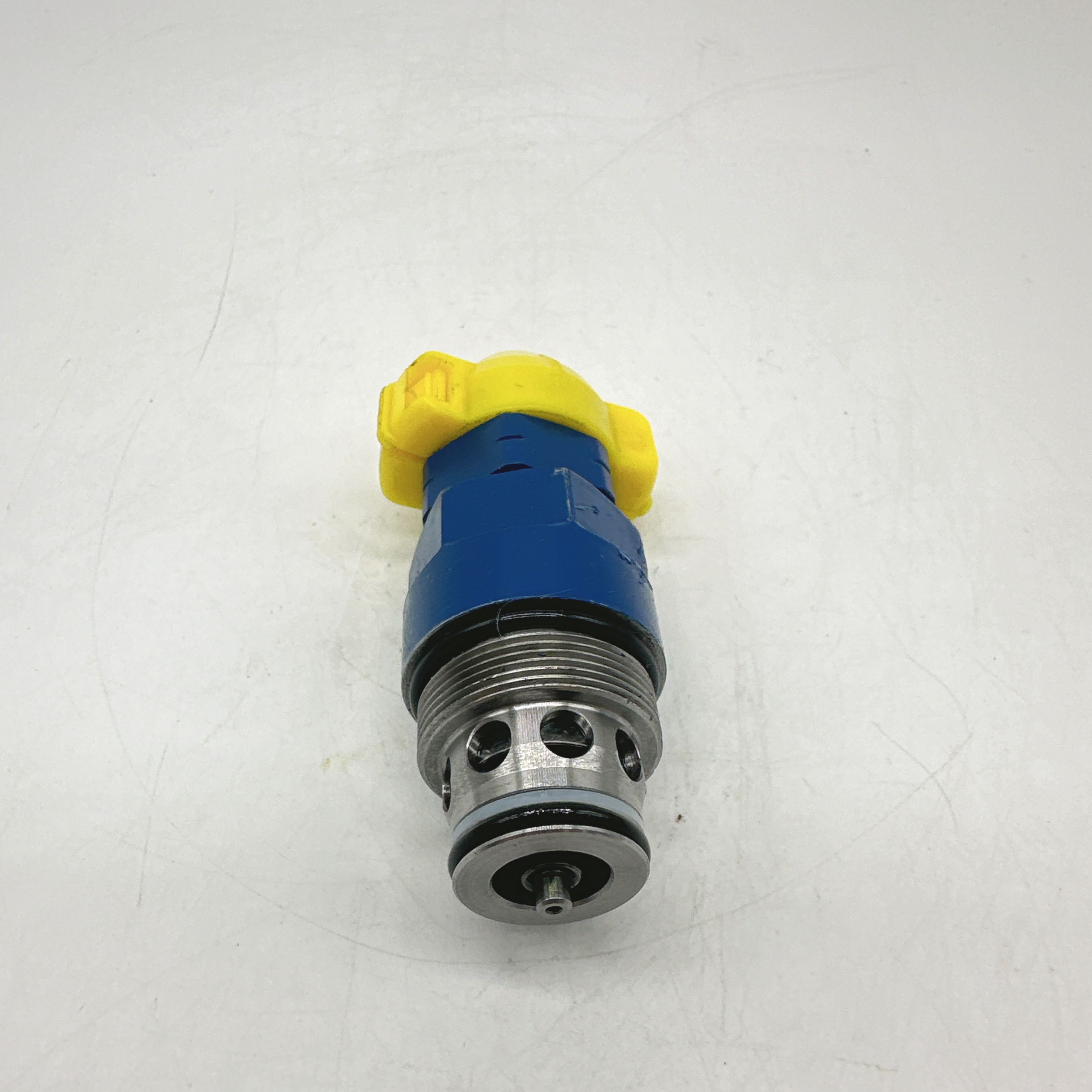 DOOSAN DH80 auxiliary valve original pressure relief valve. 07936467  SANY 55/65 75
