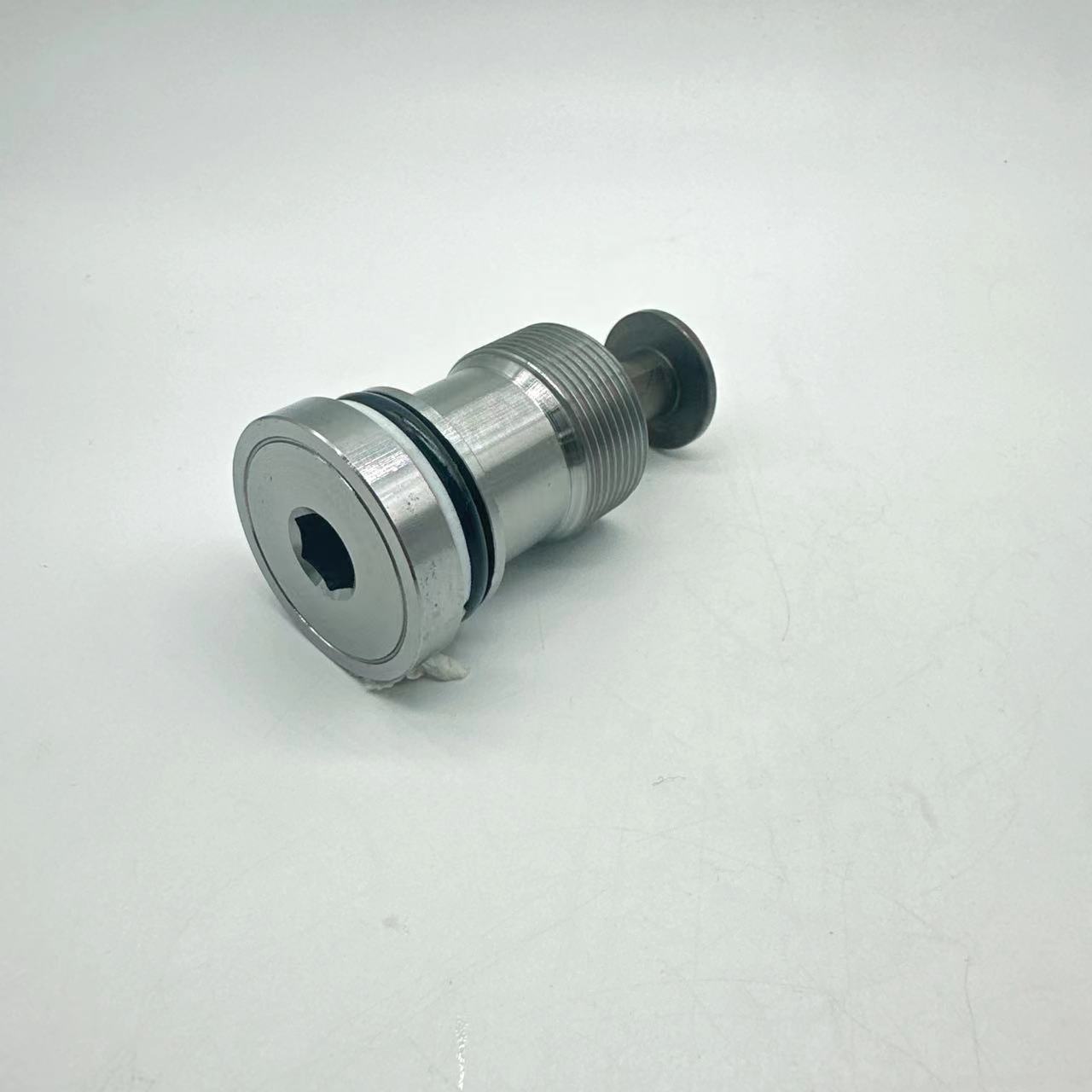 VOLVO EC210 one-way valve, relief valve. 14617014. 14578516. 14617014
